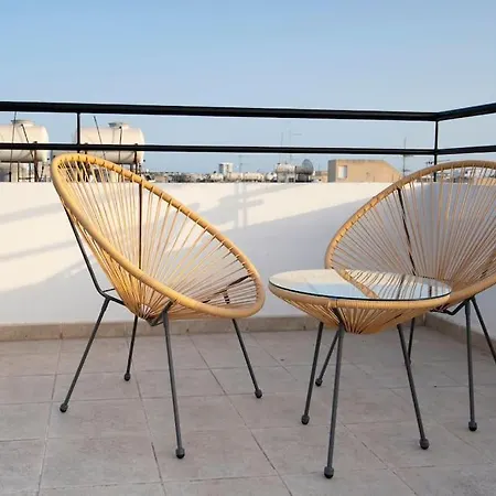 Center Floor Big Balcony 2br Close To The Daire *