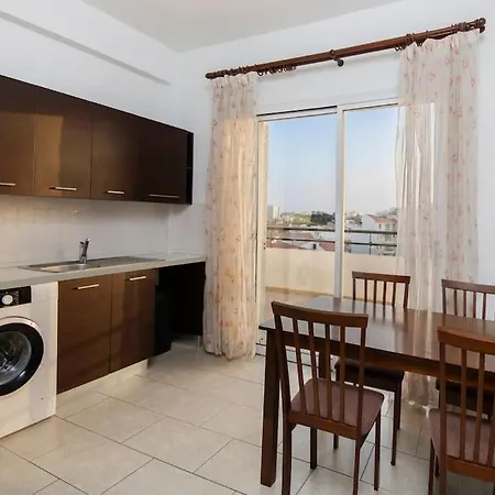 Apartment Center Floor Big Balcony 2br Close To The