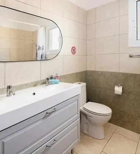 Center Floor Big Balcony 2br Close To The * Larnaca