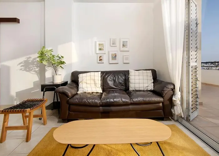 Center Floor Big Balcony 2br Close To The Appartement