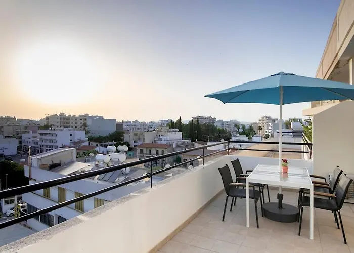 Center Floor Big Balcony 2br Close To The Appartement *