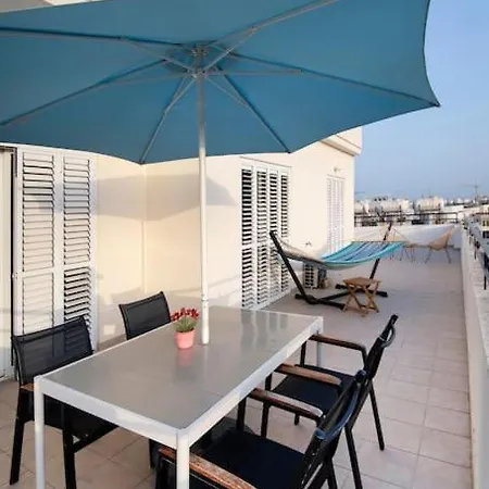 Center Floor Big Balcony 2br Close To The Appartement Larnaca