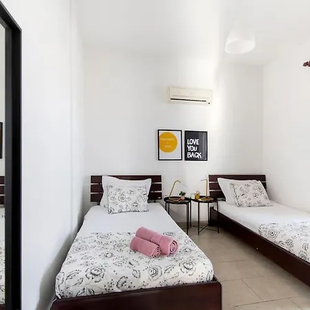 Appartement Center Floor Big Balcony 2br Close To The *